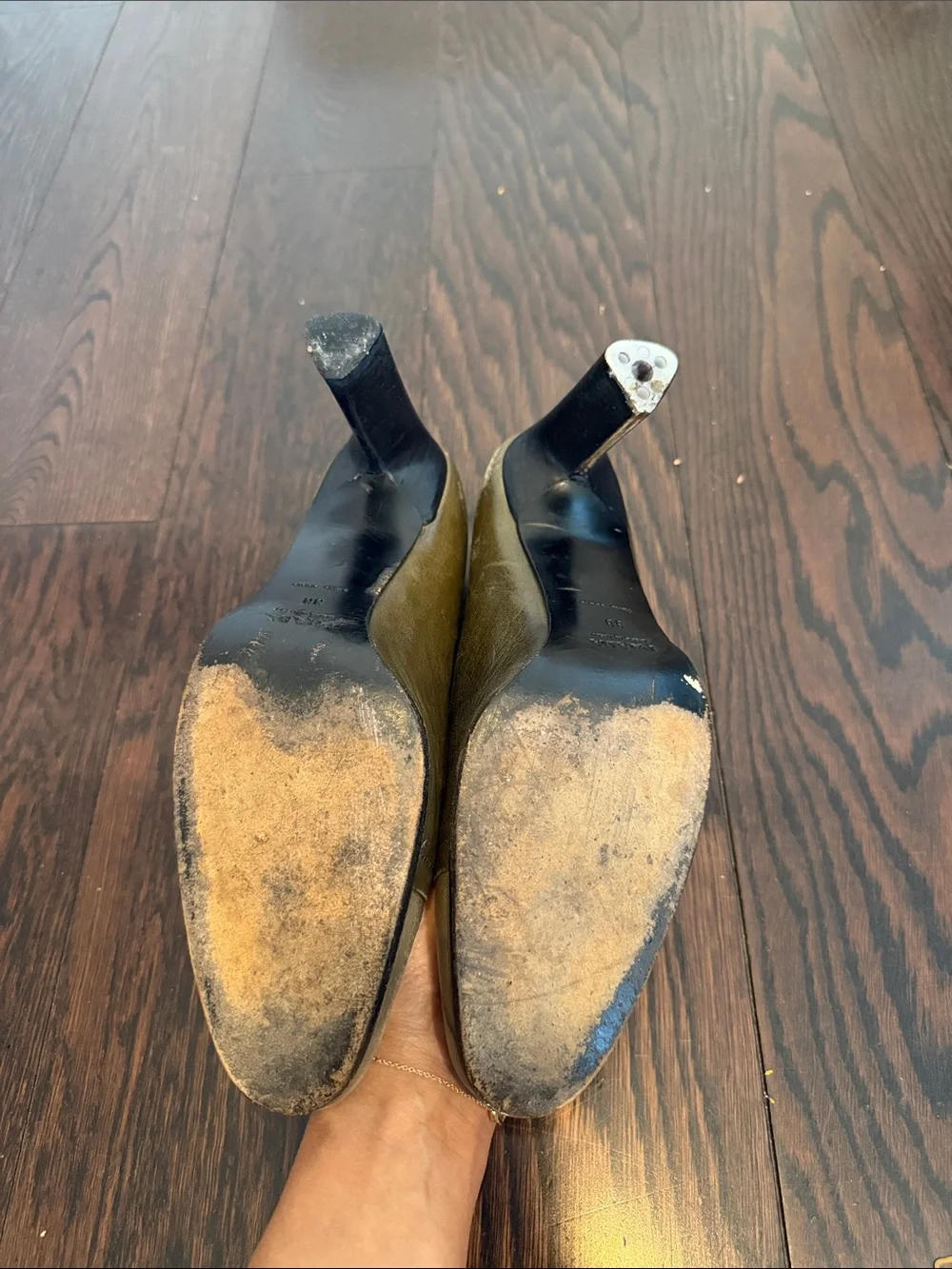 Prada classic pumps